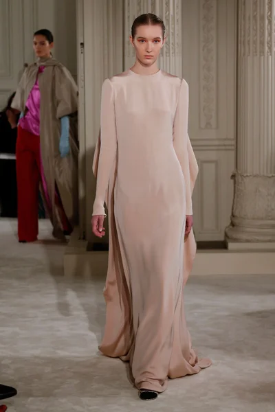 Look 9
